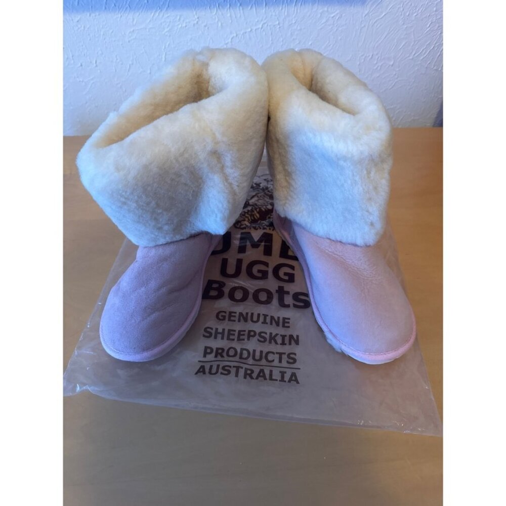 NWT Jumbo UGG Pink Boots Sz 7-8
